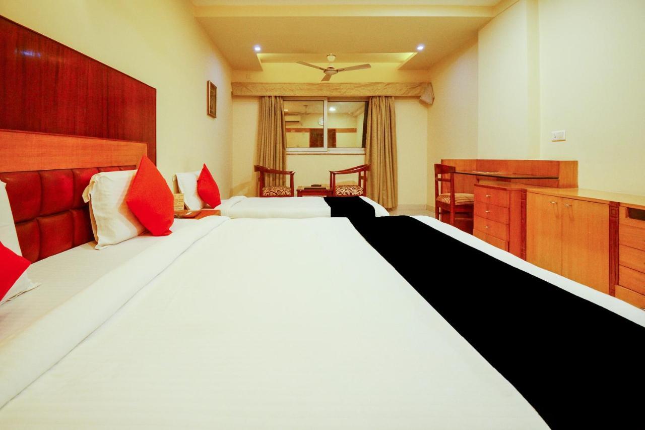 Collection O 2521 Hotel The Vinayak Gwalior Exterior foto