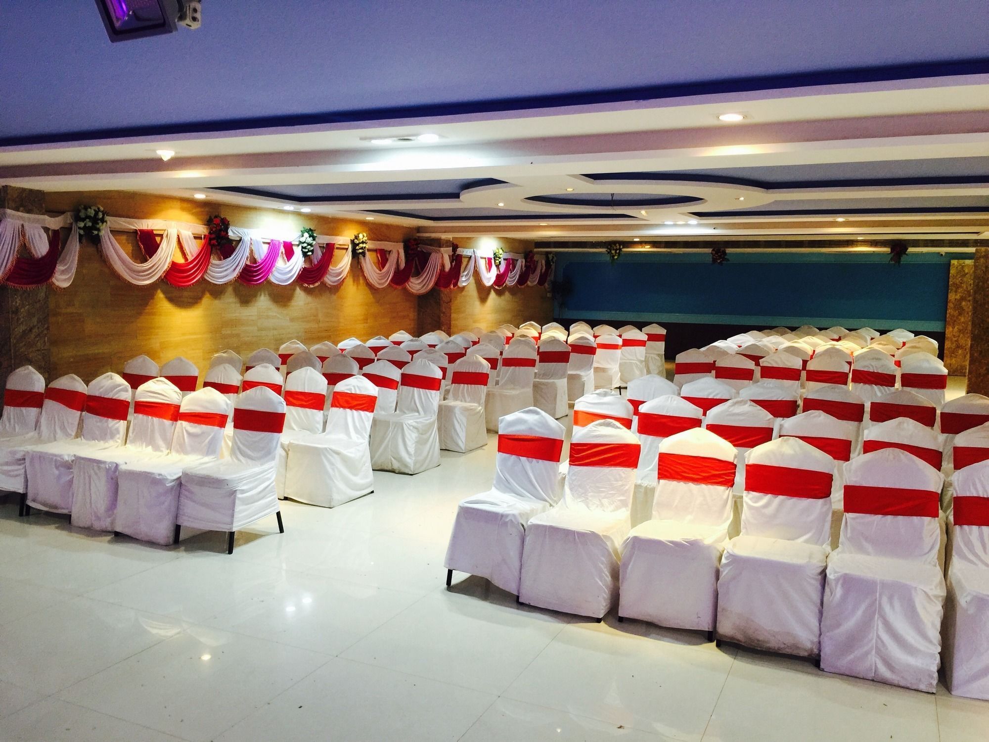 Collection O 2521 Hotel The Vinayak Gwalior Exterior foto