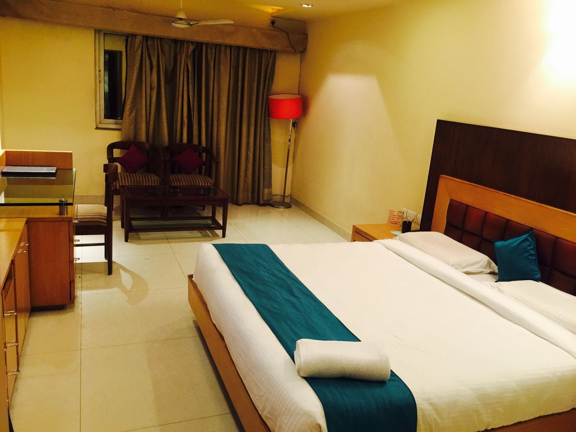 Collection O 2521 Hotel The Vinayak Gwalior Exterior foto